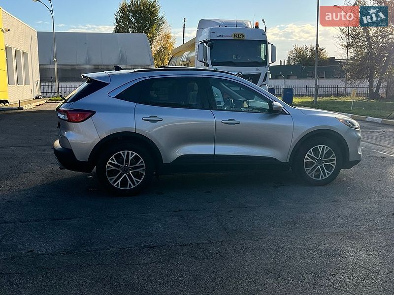 Позашляховик / Кросовер Ford Escape 2019 в Василькові