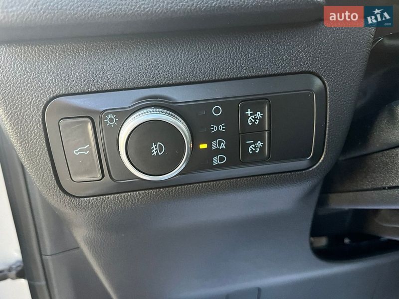 Позашляховик / Кросовер Ford Escape 2019 в Василькові