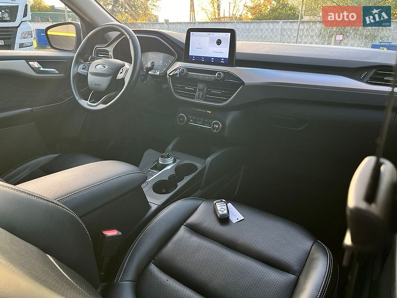 Позашляховик / Кросовер Ford Escape 2019 в Василькові
