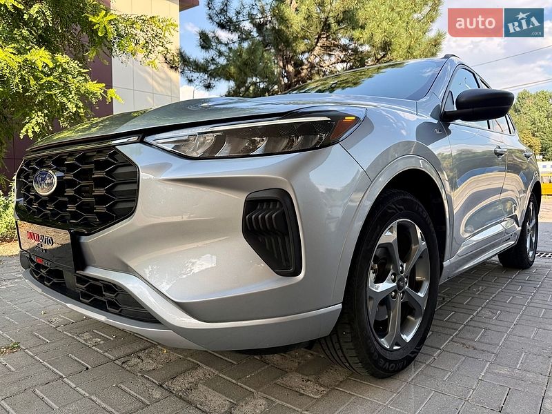 Внедорожник / Кроссовер Ford Escape 2024 в Днепре