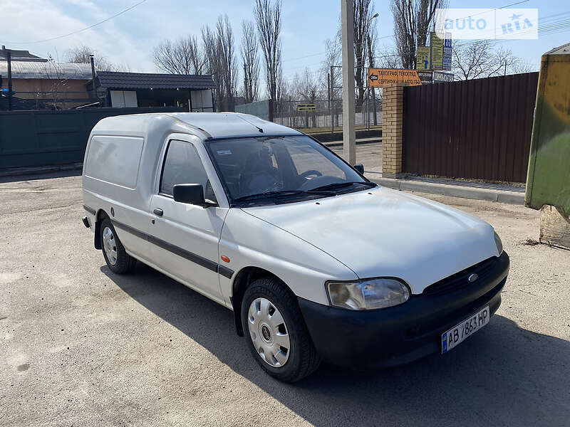 Грузовой фургон Ford Escort Express 1998 в 