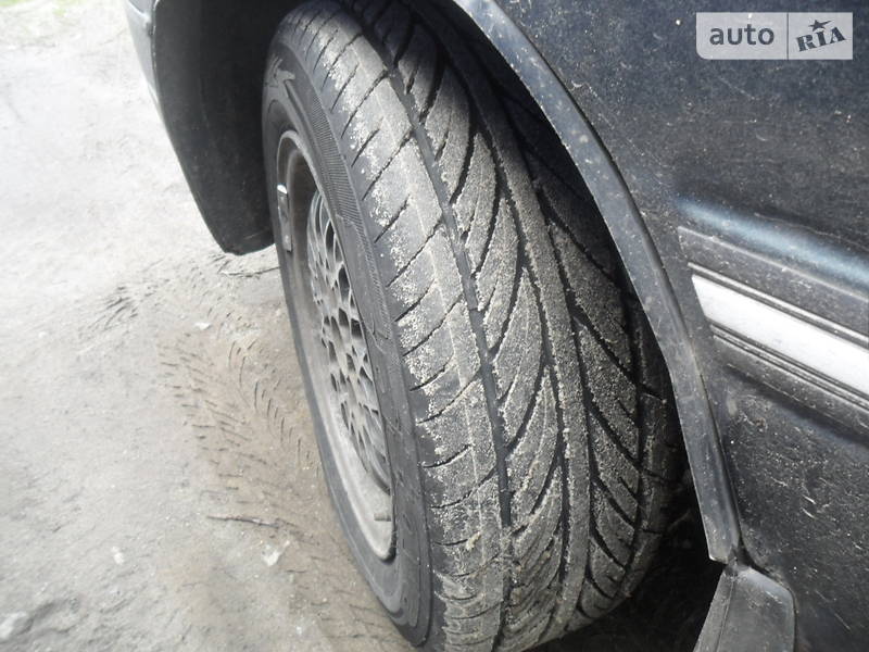 Хэтчбек Ford Escort 1993 в Никополе