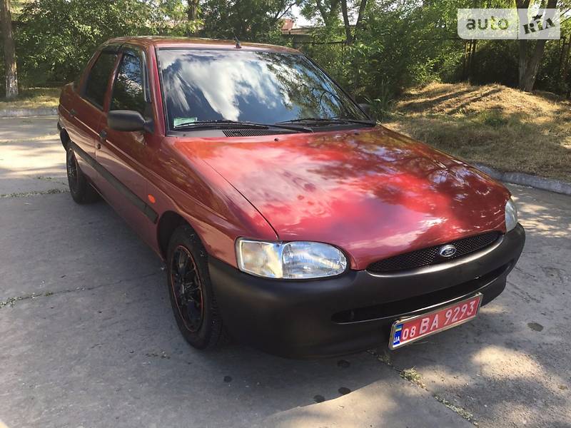 Седан Ford Escort 1997 в Энергодаре