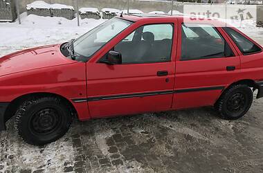 Седан Ford Escort 1990 в Чорткове