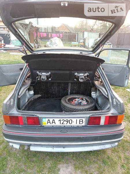 Хетчбек Ford Escort 1988 в Києві