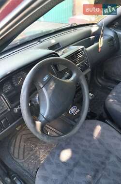 Хэтчбек Ford Escort 1994 в Калуше