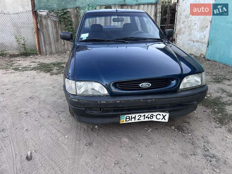 Седан Ford Escort 1994 в Раздельной