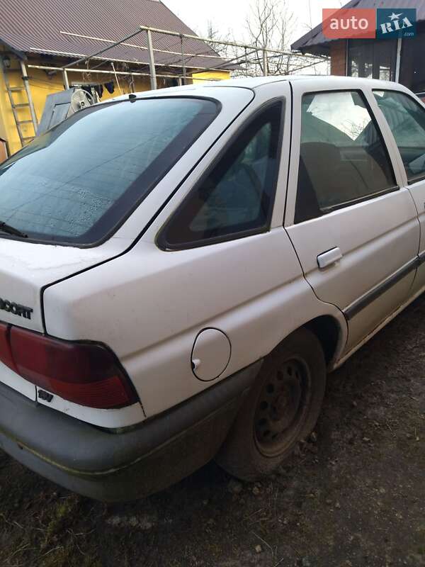 Седан Ford Escort 1993 в Львове фото 16 Седан Ford Escort 1993 в Львове