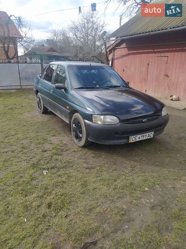 Седан Ford Escort 1997 в Черновцах