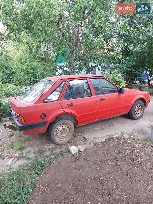 Хэтчбек Ford Escort 1985 в Николаеве