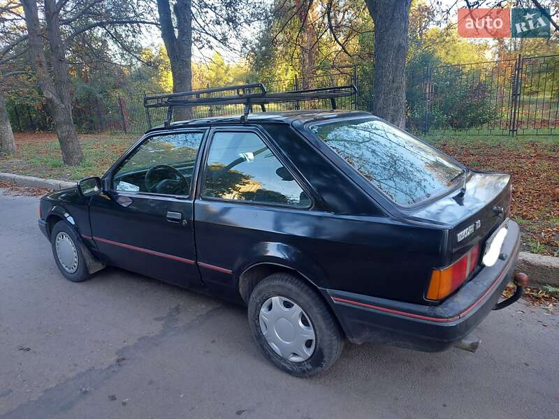 Хэтчбек Ford Escort 1990 в Харькове