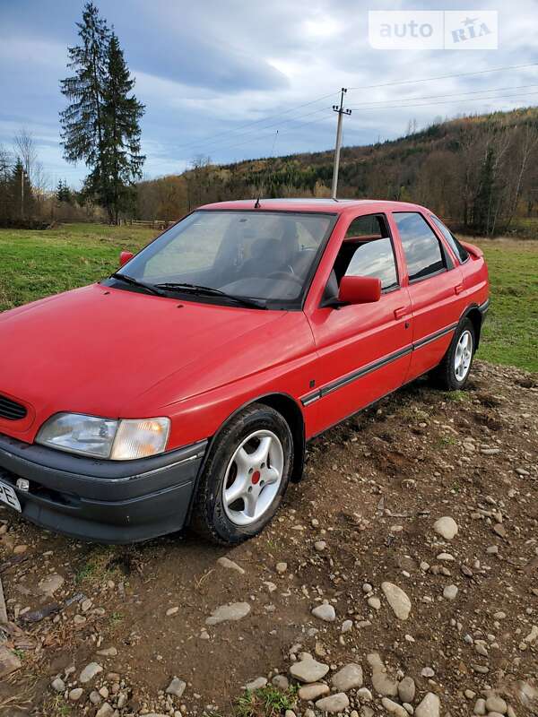 Седан Ford Escort 1992 в Драгобрате