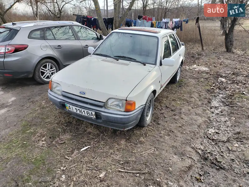 Ford Escort 1989