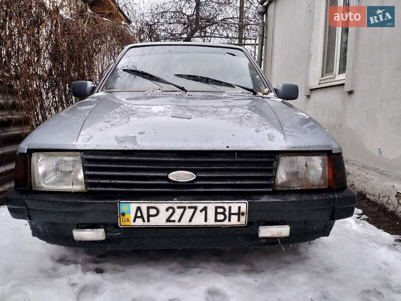 Хэтчбек Ford Escort 1982 в Запорожье