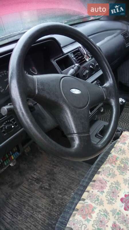 Універсал Ford Escort 1992 в Ізюмі
