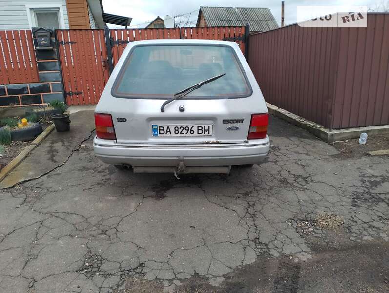 Універсал Ford Escort 1989 в Кропивницькому