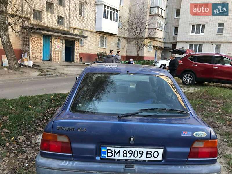 Хетчбек Ford Escort 1992 в Шостці