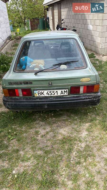 Хэтчбек Ford Escort 1987 в Владимирце фото 3 Хэтчбек Ford Escort 1987 в Владимирце