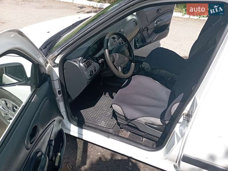 Универсал Ford Escort 2001 в Золочеве