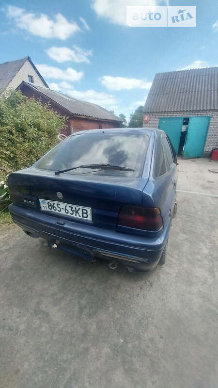 Хэтчбек Ford Escort 1995 в Луцке