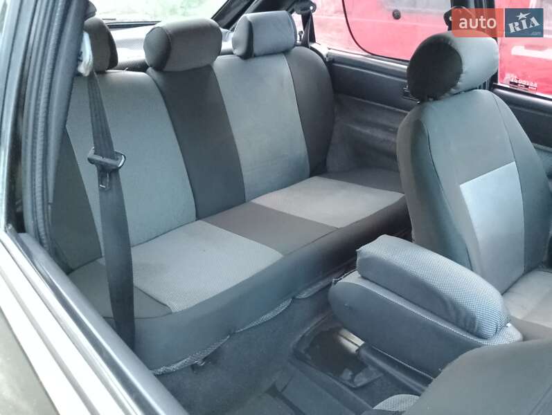 Хэтчбек Ford Escort 1992 в Тернополе