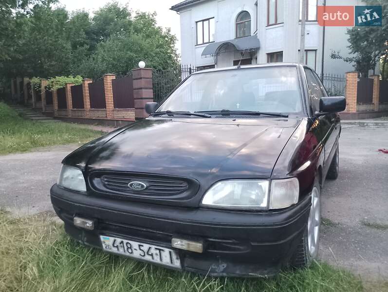 Хэтчбек Ford Escort 1992 в Тернополе