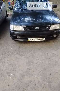 Хэтчбек Ford Escort 1995 в Харькове