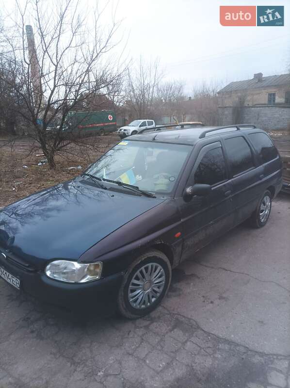 Универсал Ford Escort 1996 в Киеве