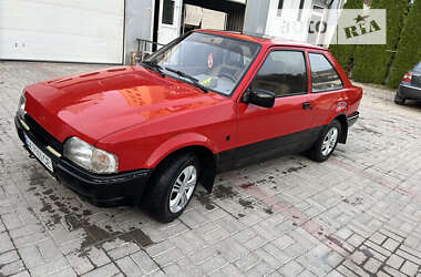 Хетчбек Ford Escort 1989 в Кам'янець-Подільському