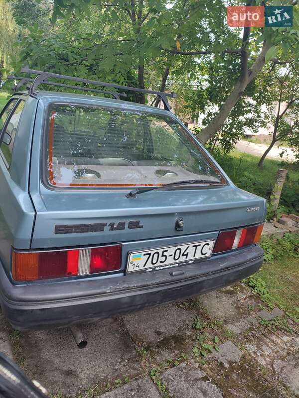 Хетчбек Ford Escort 1986 в Долині