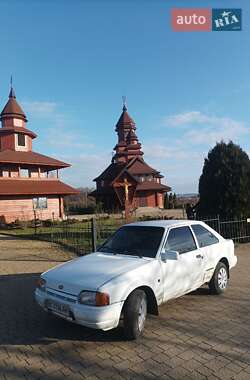 Хетчбек Ford Escort 1989 в Дубні