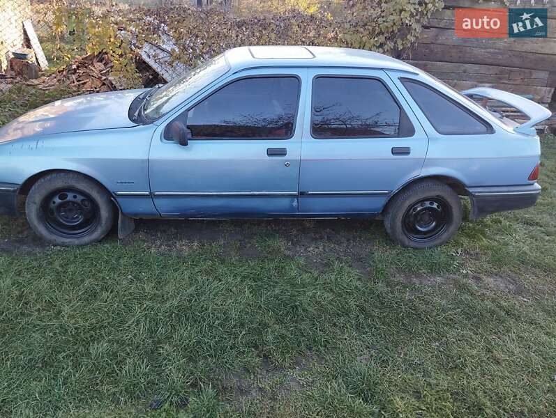 Хэтчбек Ford Escort 1987 в Судовой Вишне