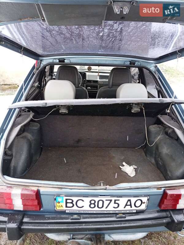 Хэтчбек Ford Escort 1983 в Перемышлянах