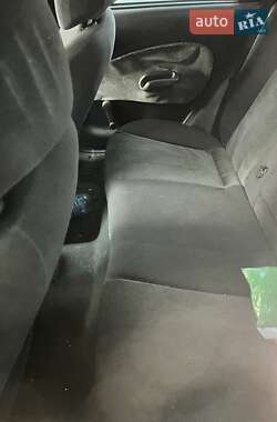 Хэтчбек Ford Escort 2000 в 