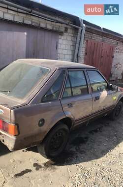 Хетчбек Ford Escort 1989 в 
