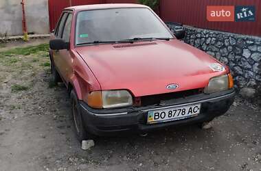 Хэтчбек Ford Escort 1988 в Козове
