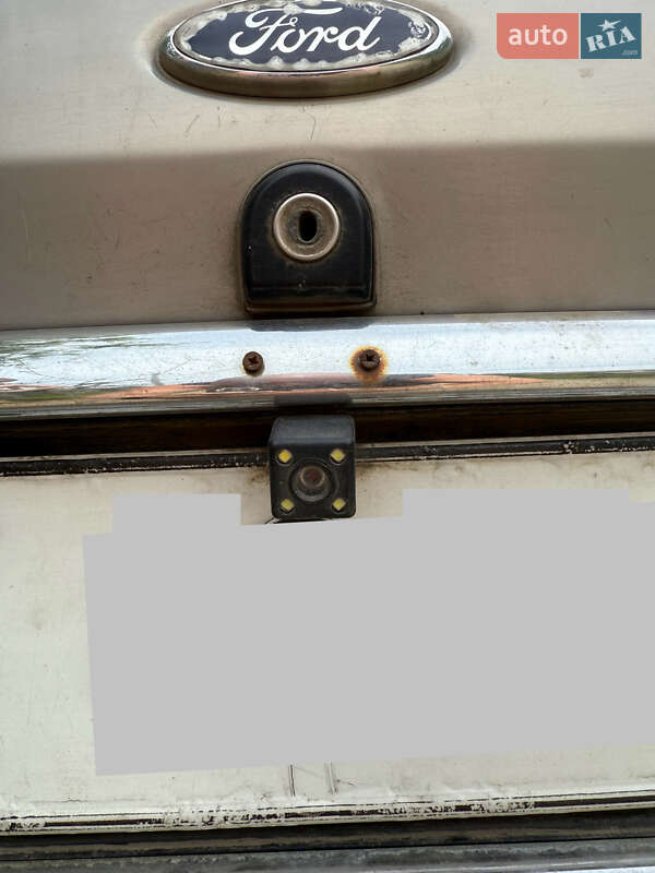 Седан Ford Escort 1996 в Мерефа