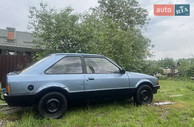 Хэтчбек Ford Escort 1984 в 