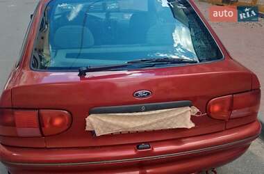 Хетчбек Ford Escort 1995 в 