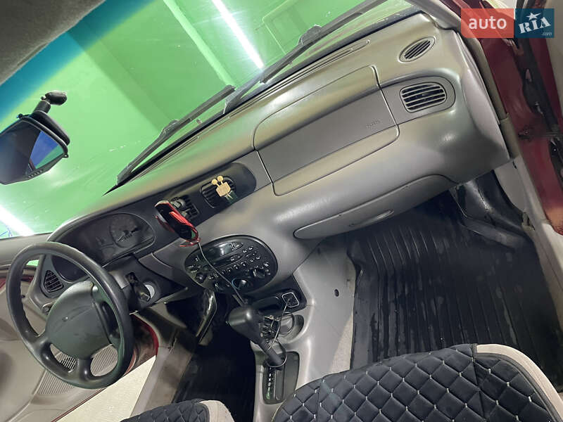 Седан Ford Escort 1996 в Краснокутске