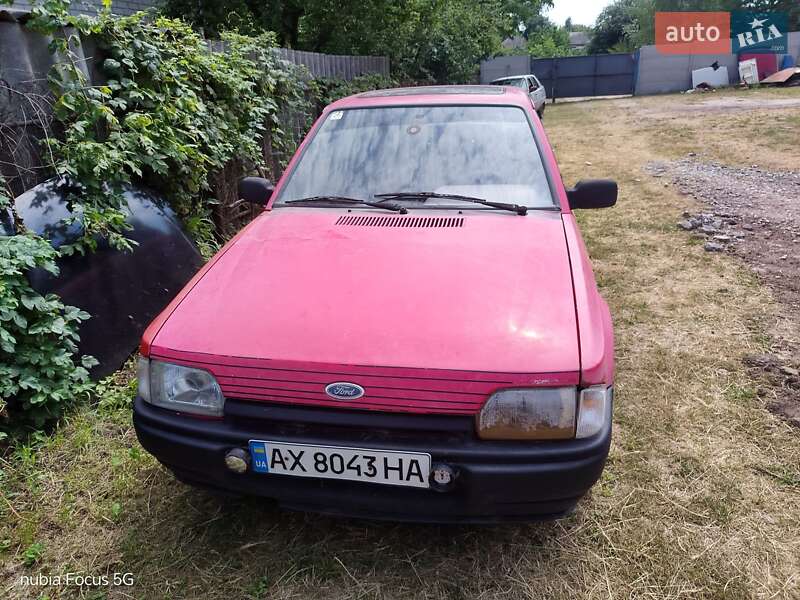 Хэтчбек Ford Escort 1989 в Кременчуге