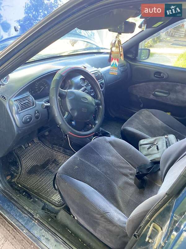 Универсал Ford Escort 1996 в Брошневе-Осаде