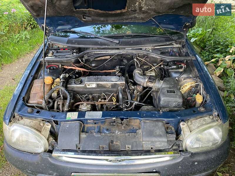 Универсал Ford Escort 1996 в Брошневе-Осаде