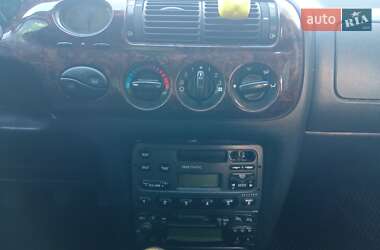 Хэтчбек Ford Escort 1998 в 