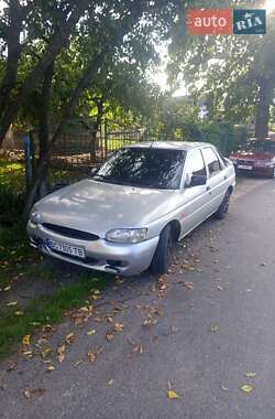 Хетчбек Ford Escort 1998 в Пустомитах