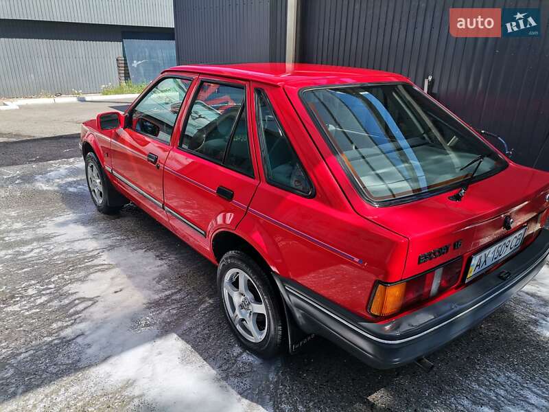Лифтбек Ford Escort 1989 в Харькове