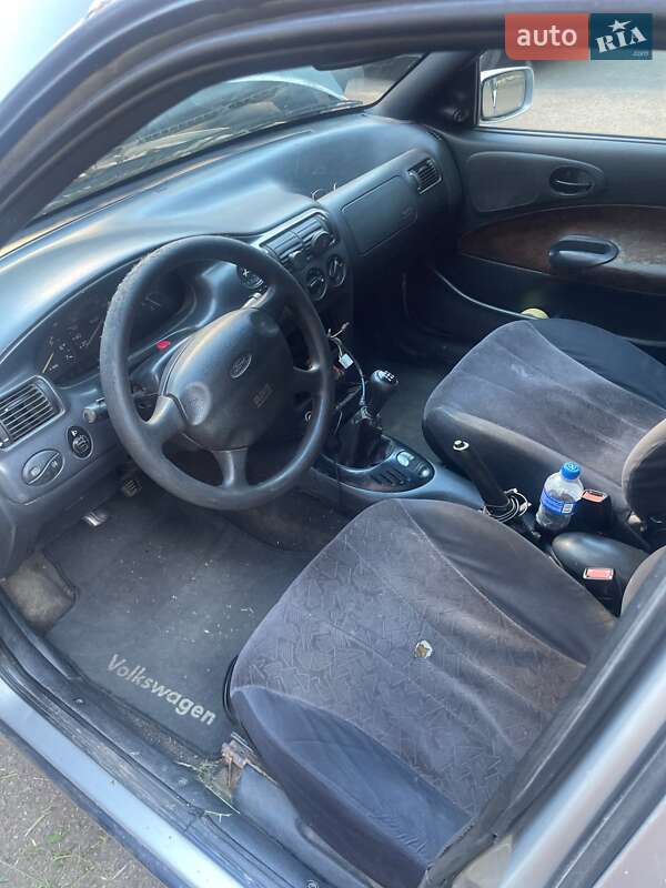 Універсал Ford Escort 1998 в Житомирі