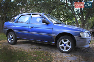 Хэтчбек Ford Escort 1991 в Коростышеве
