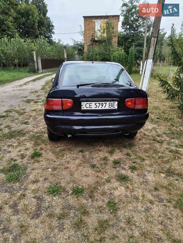 Хэтчбек Ford Escort 1996 в Черновцах