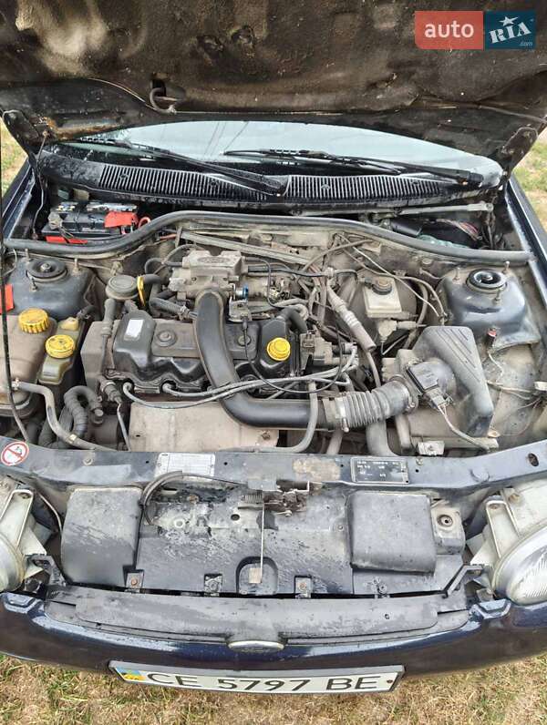 Хэтчбек Ford Escort 1996 в Черновцах